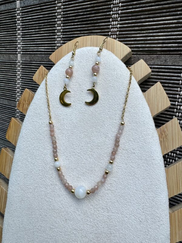 Collier doré Pierre de lune – Image 2