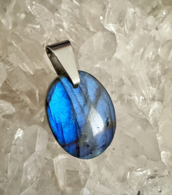 Pendentif Labradorite bleue océan AAA