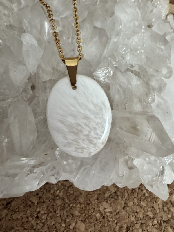 Pendentif doré Scolecite blanche A – Image 4