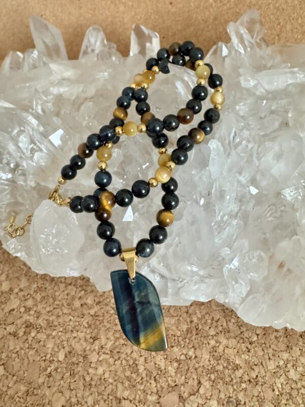 Collier énergétique unique Oeil de faucon AAA – Image 2